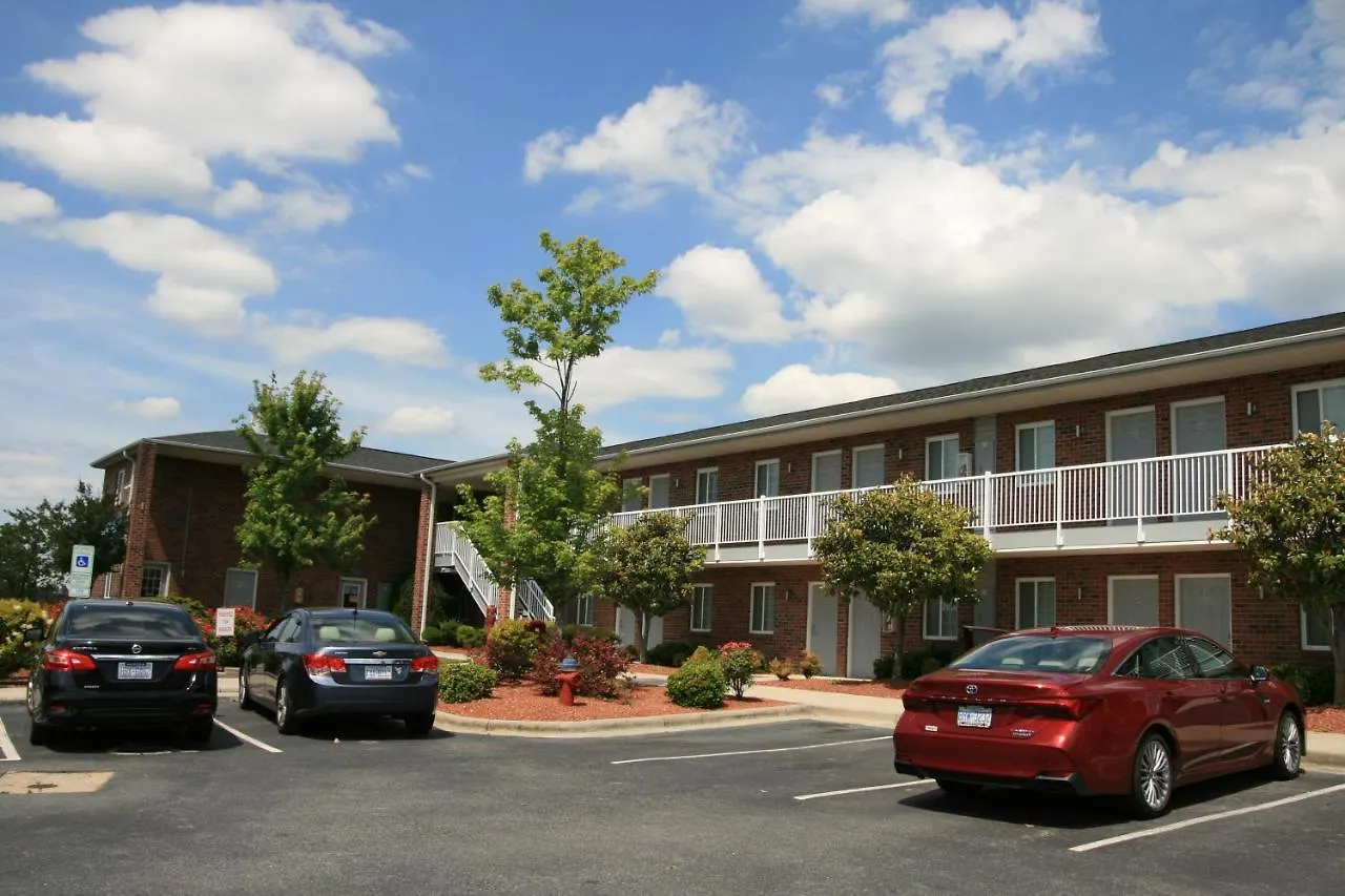 Hotel Affordable Suites Concord