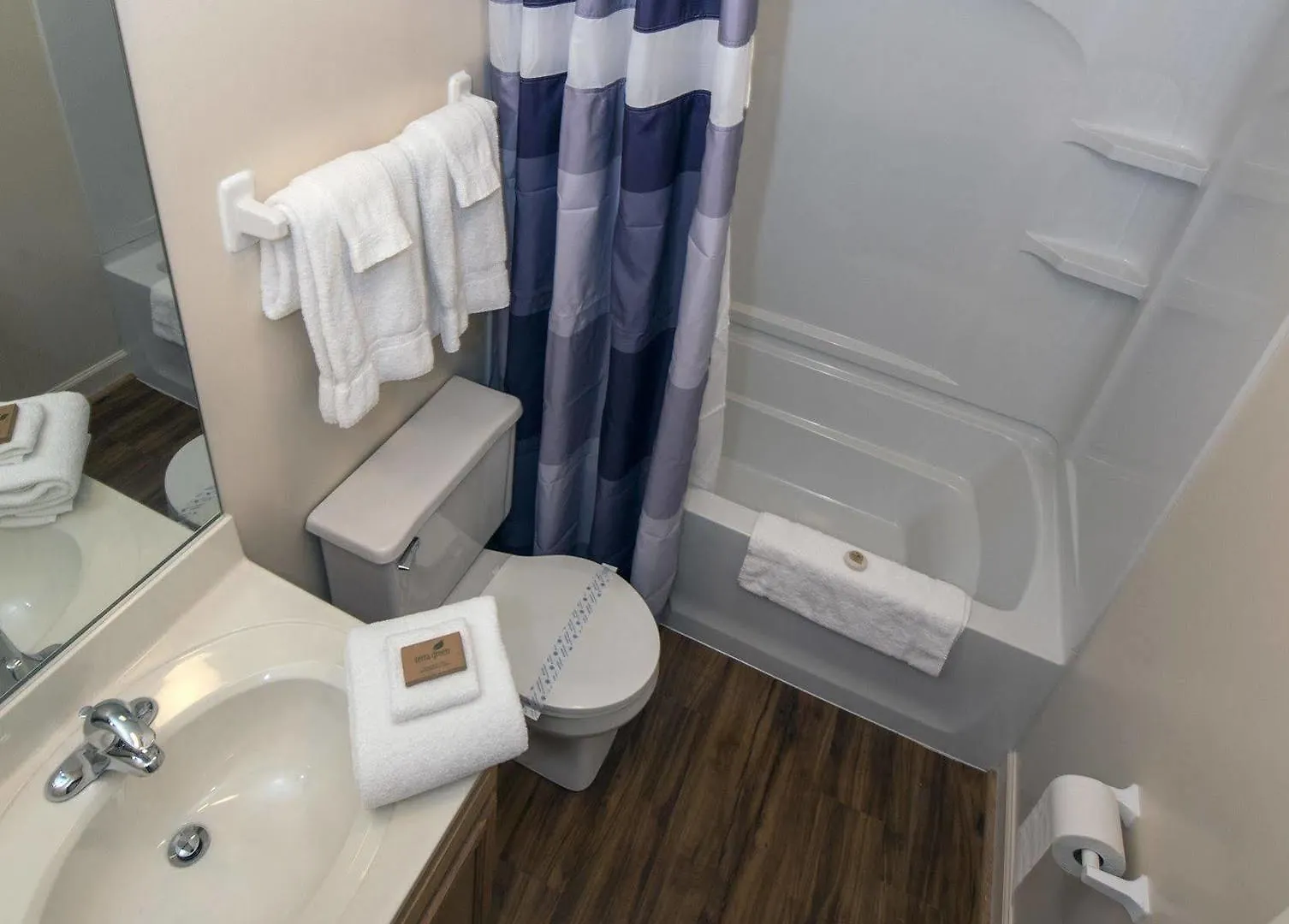 Affordable Suites Concord Hotel